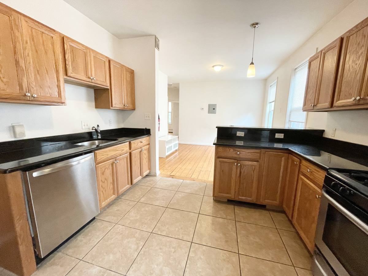 52 Delle Ave #2 - Photo 2 of 8