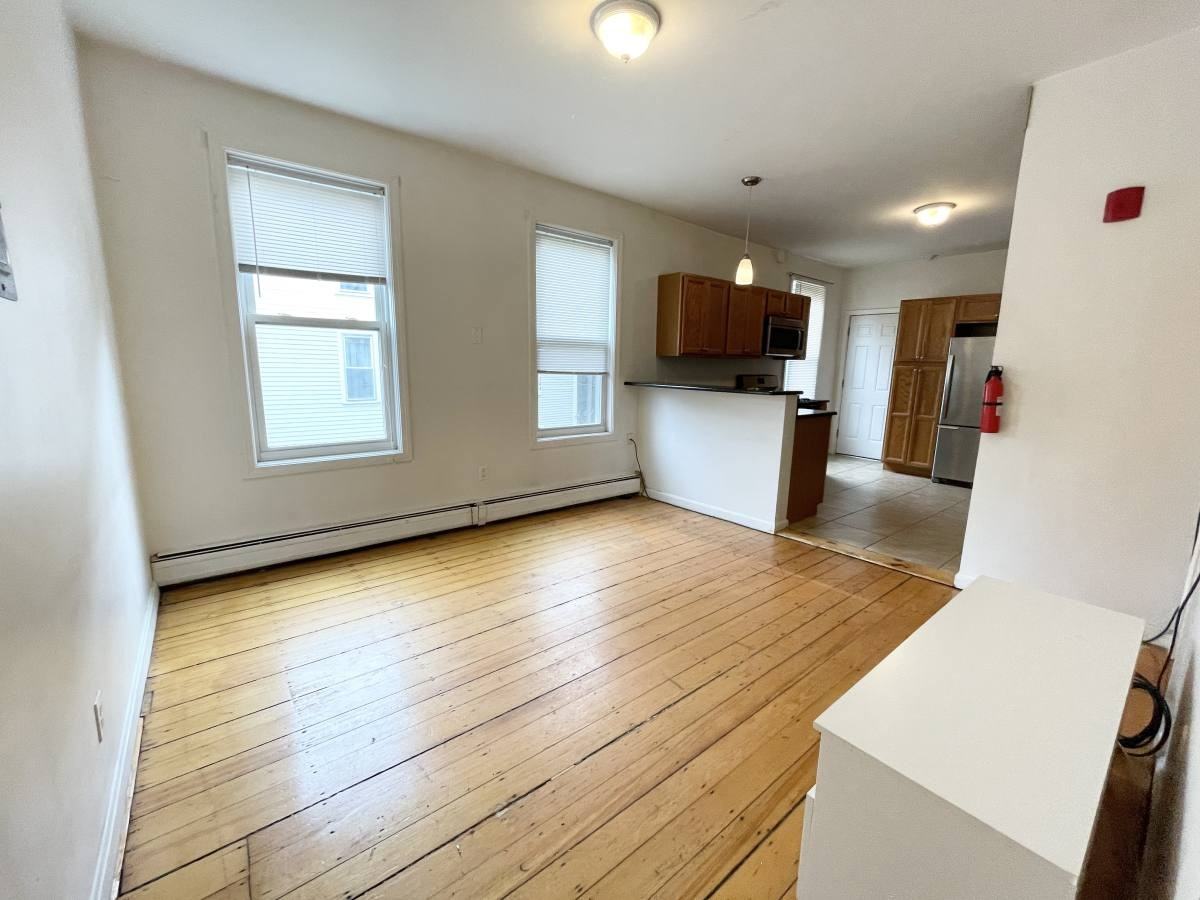 52 Delle Ave #2 - Photo 3 of 8