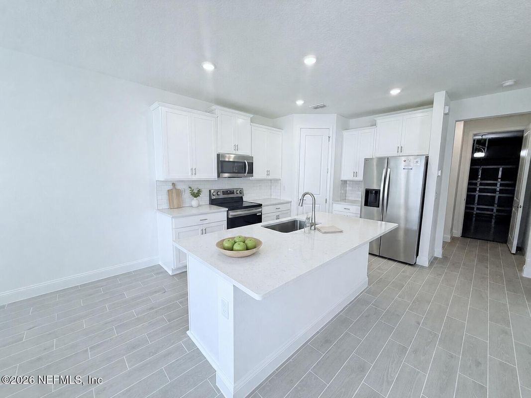 4026 Lingo Ln - Photo 3 of 46