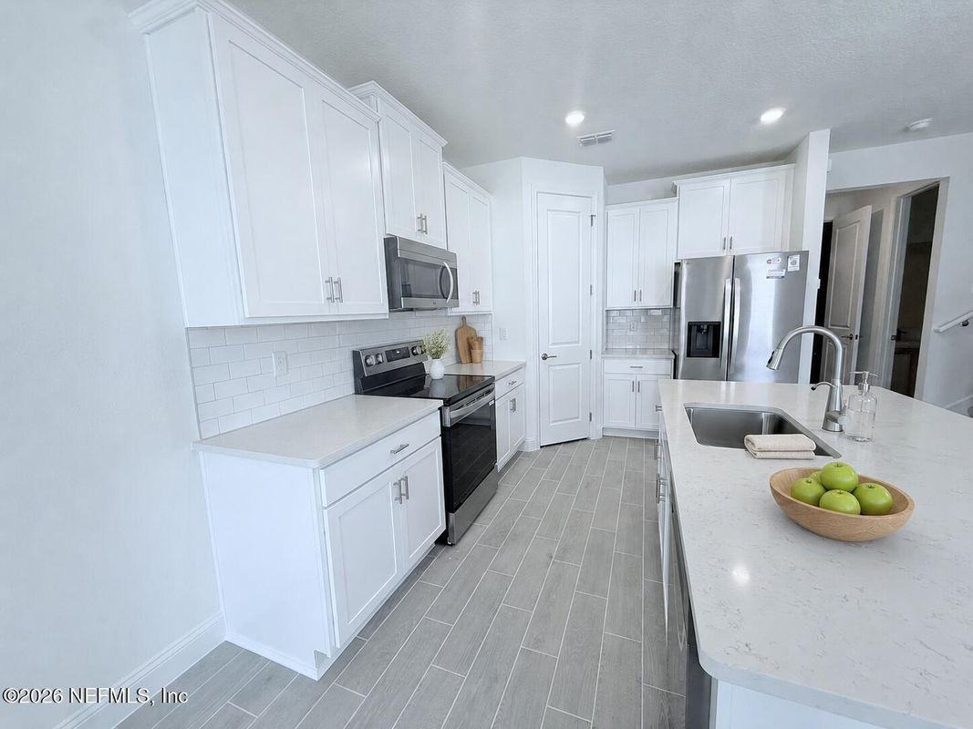 4026 Lingo Ln - Photo 7 of 46
