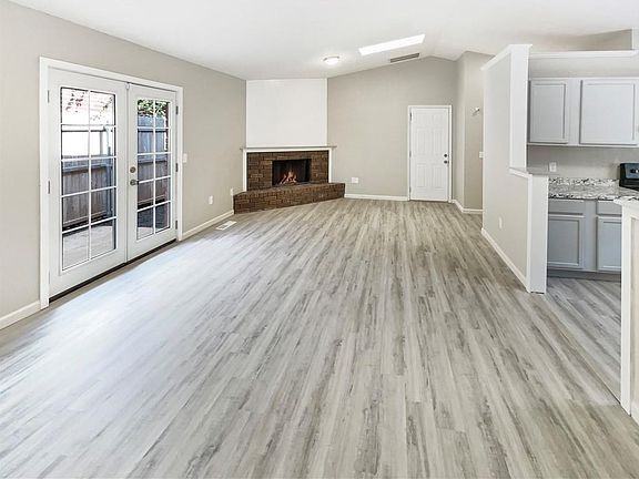 955 W Tesio Way - Photo 2 of 20