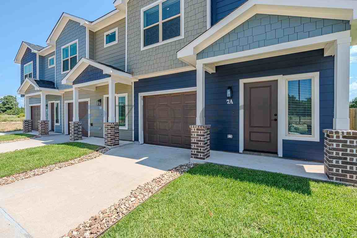 14010 Longstreet Rd #7B - Photo 7 of 36