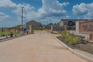 featured image of 14010 Longstreet Rd #7B