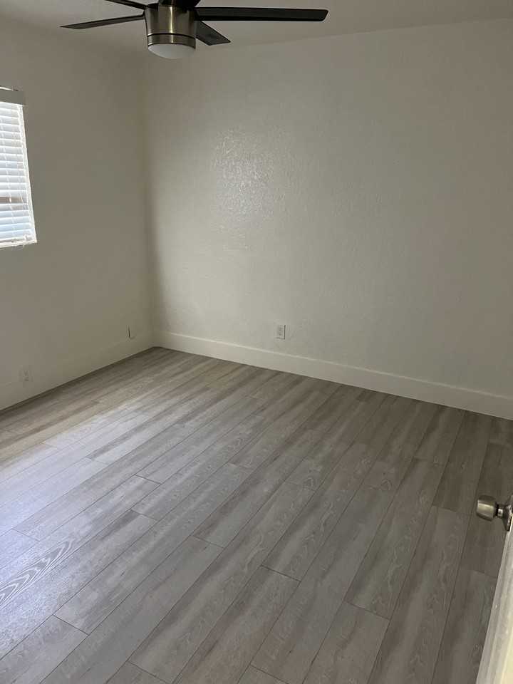 1011 Northwest 3rd Avenue - Photo 2 of 5