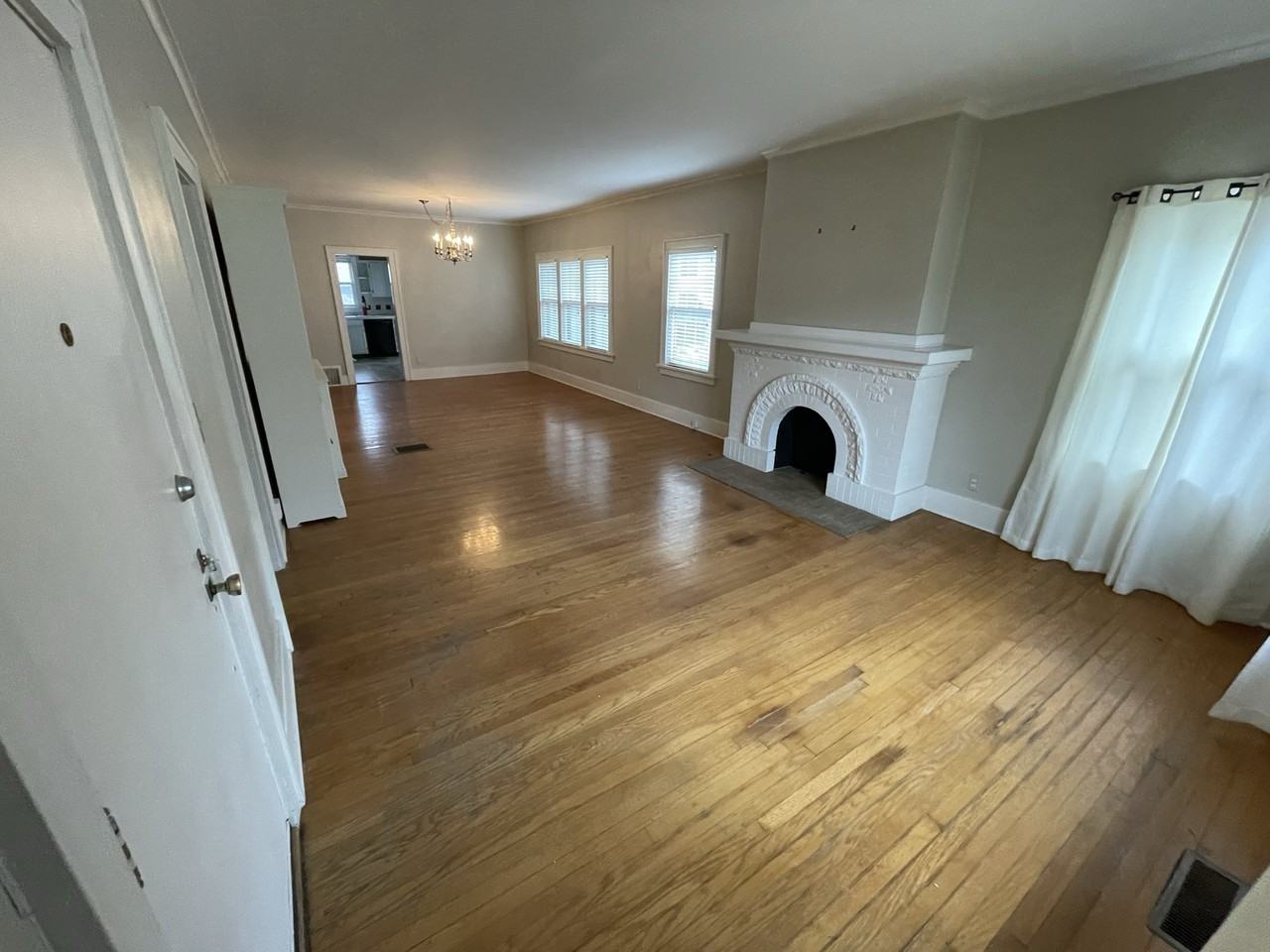 1335 E 18th St #NA - Photo 4 of 16