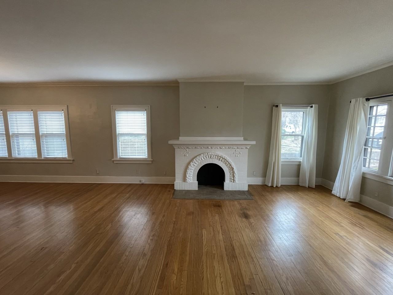 1335 E 18th St #NA - Photo 5 of 16