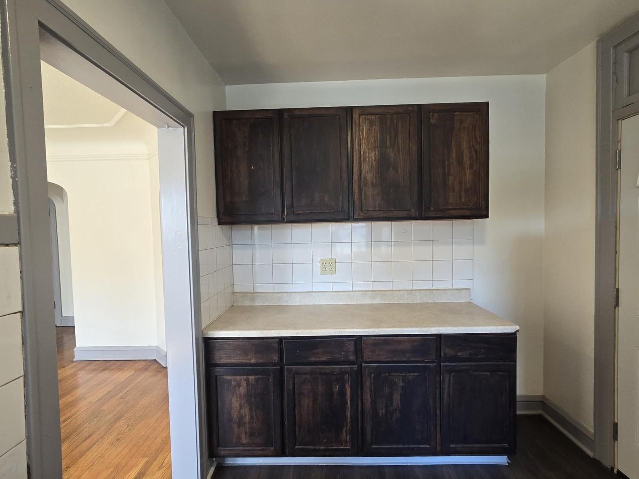 836 N Massasoit Ave #2B - Photo 6 of 15
