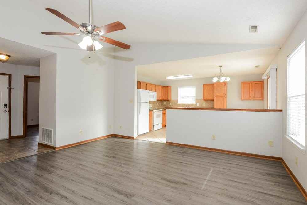 6036 Riversport Ct - Photo 5 of 16