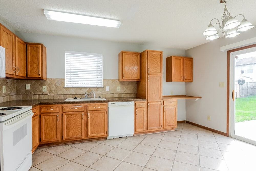 6036 Riversport Ct - Photo 7 of 16