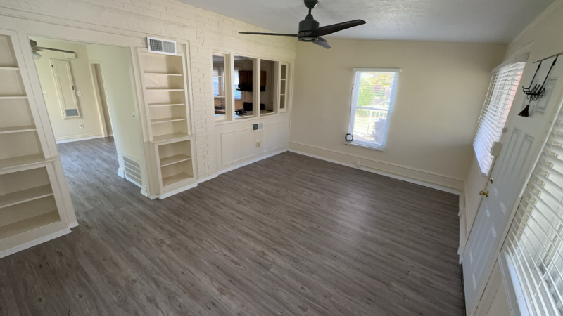 1125 10th Ave - Photo 3 of 16