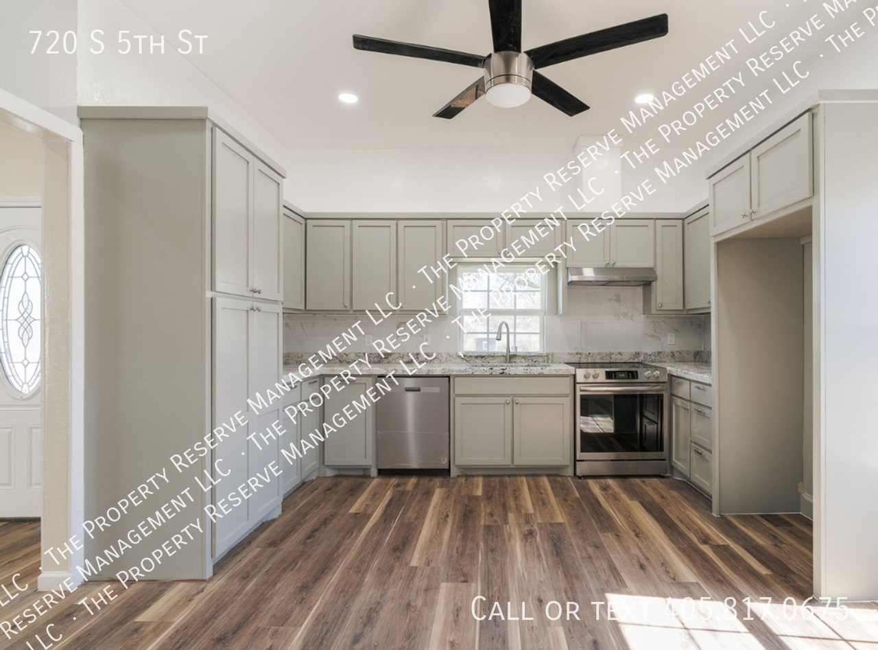 720 S 5th St - Photo 4 of 16