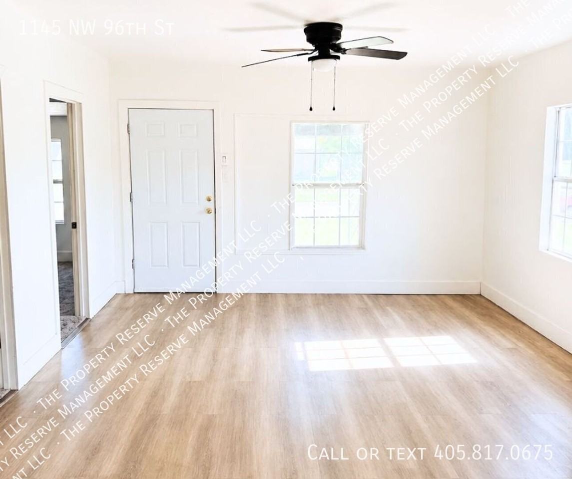 1145 Nw 96th St - Photo 3 of 11