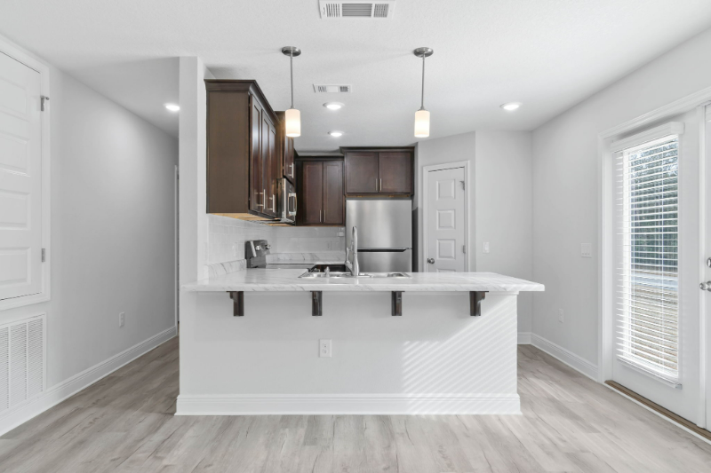 3004 N 13th Ave - Photo 3 of 39