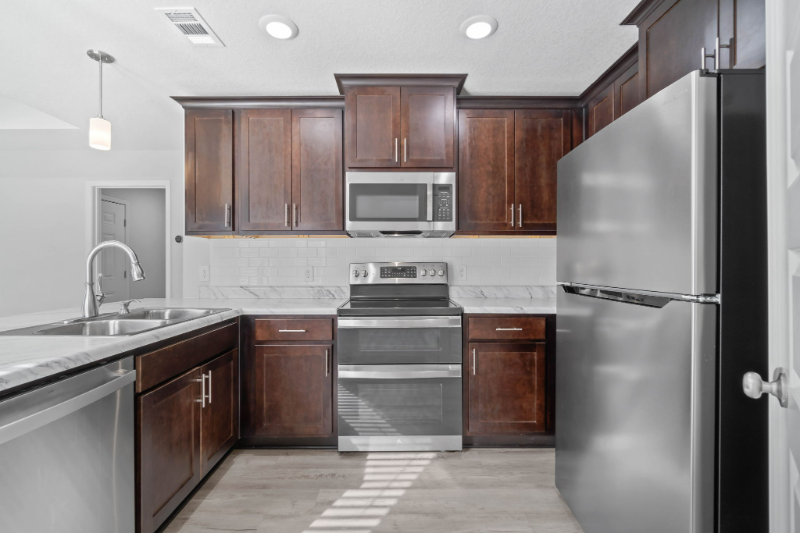3004 N 13th Ave - Photo 5 of 39