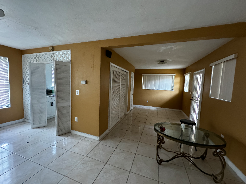 50 Ne 163rd St - Photo 4 of 8
