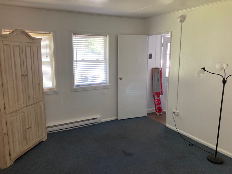 126 Rugar St - Photo 4 of 11