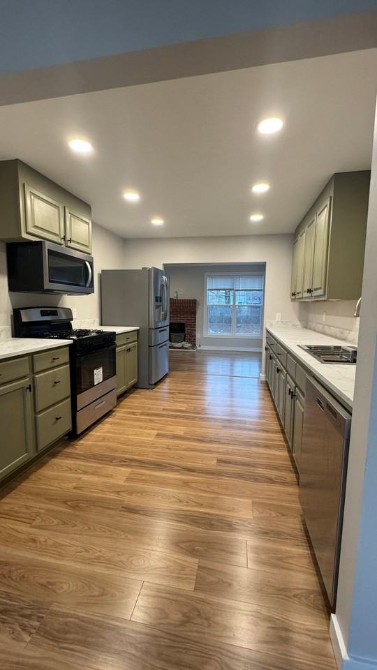 305 Deal Dr - Photo 5 of 12