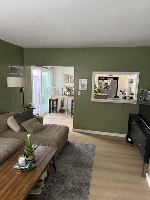 209 39th St #209 - Photo 7 of 10