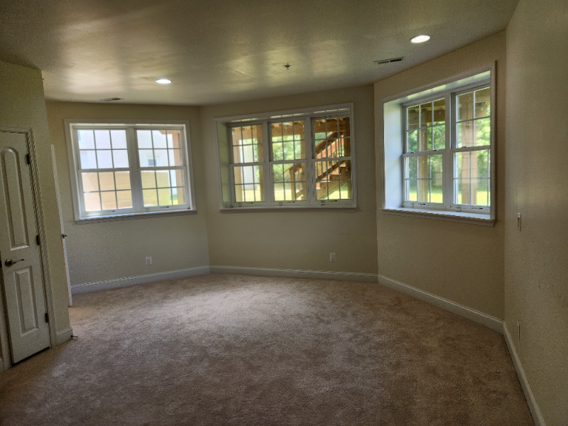 14194 Platinum Dr - Photo 4 of 11