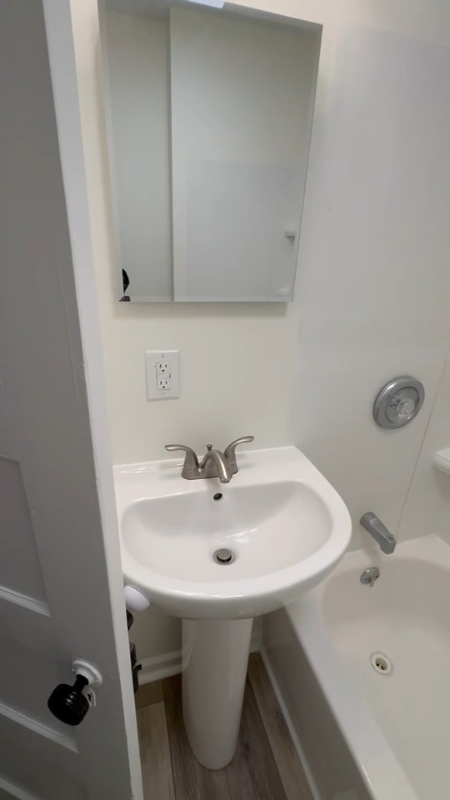 129 W Youngs Ave #B - Photo 6 of 13