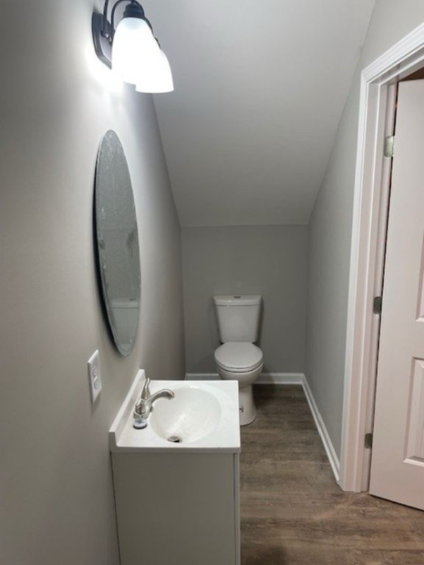 300 8th Ave Sw #300 - Photo 2 of 13
