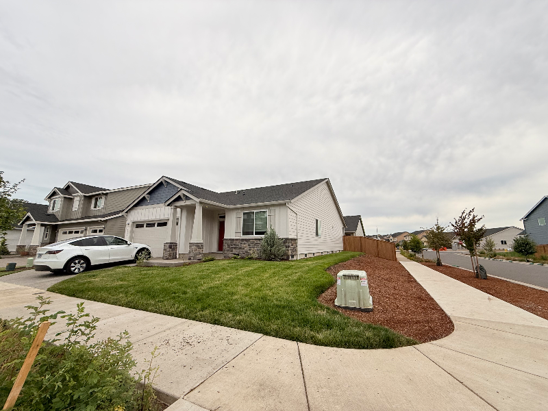 4362 Hackamore Ct Se - Photo 2 of 6