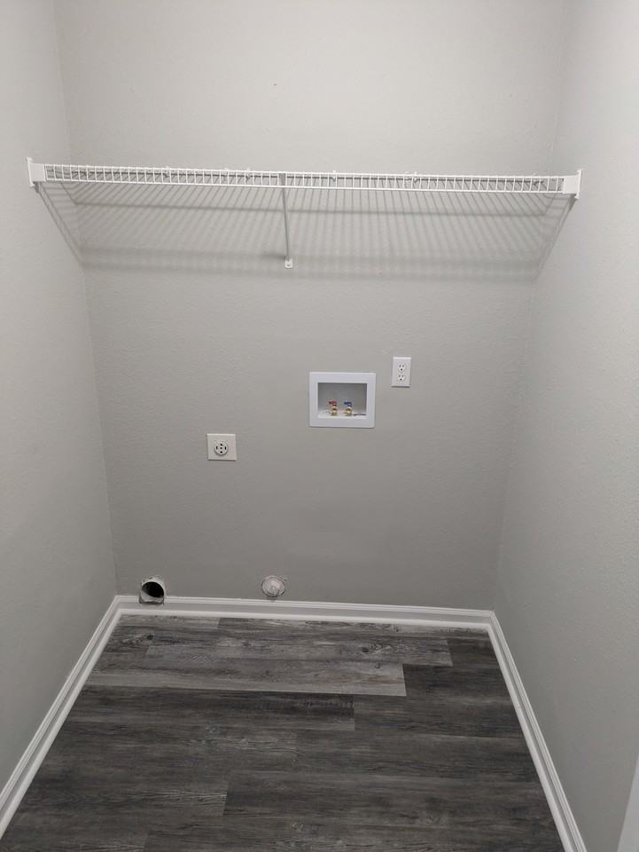 1706 Hertford St - Photo 5 of 21