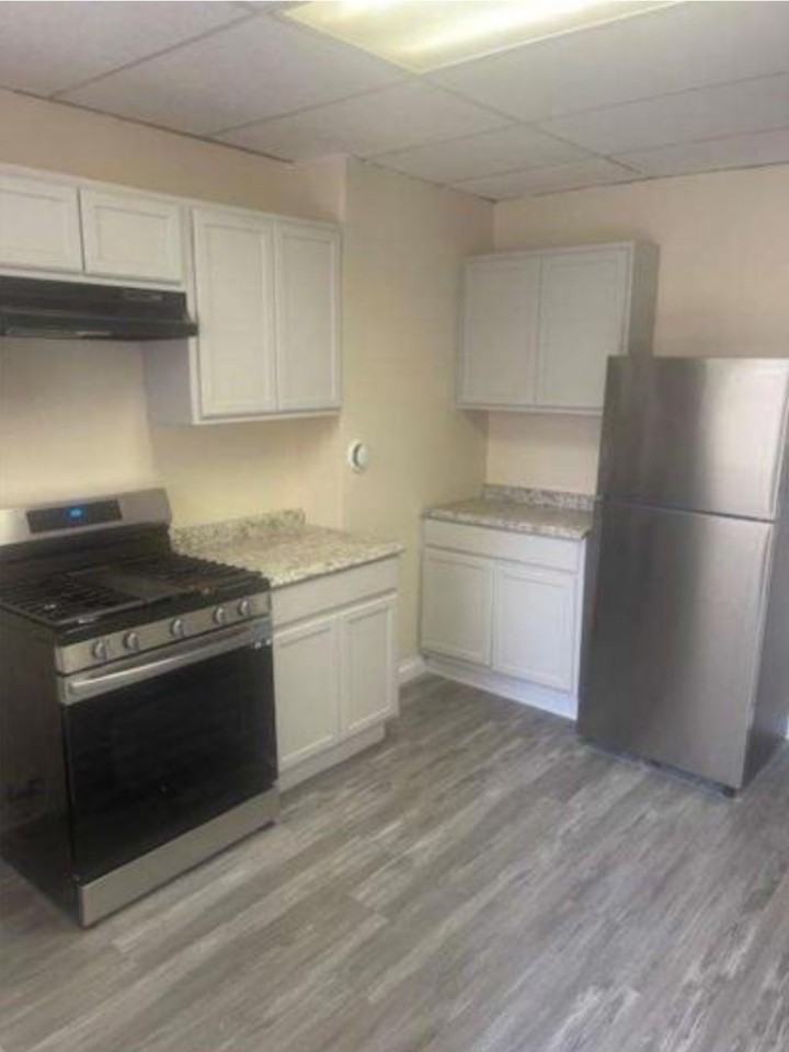 1713 Rutland Ave - Photo 4 of 8