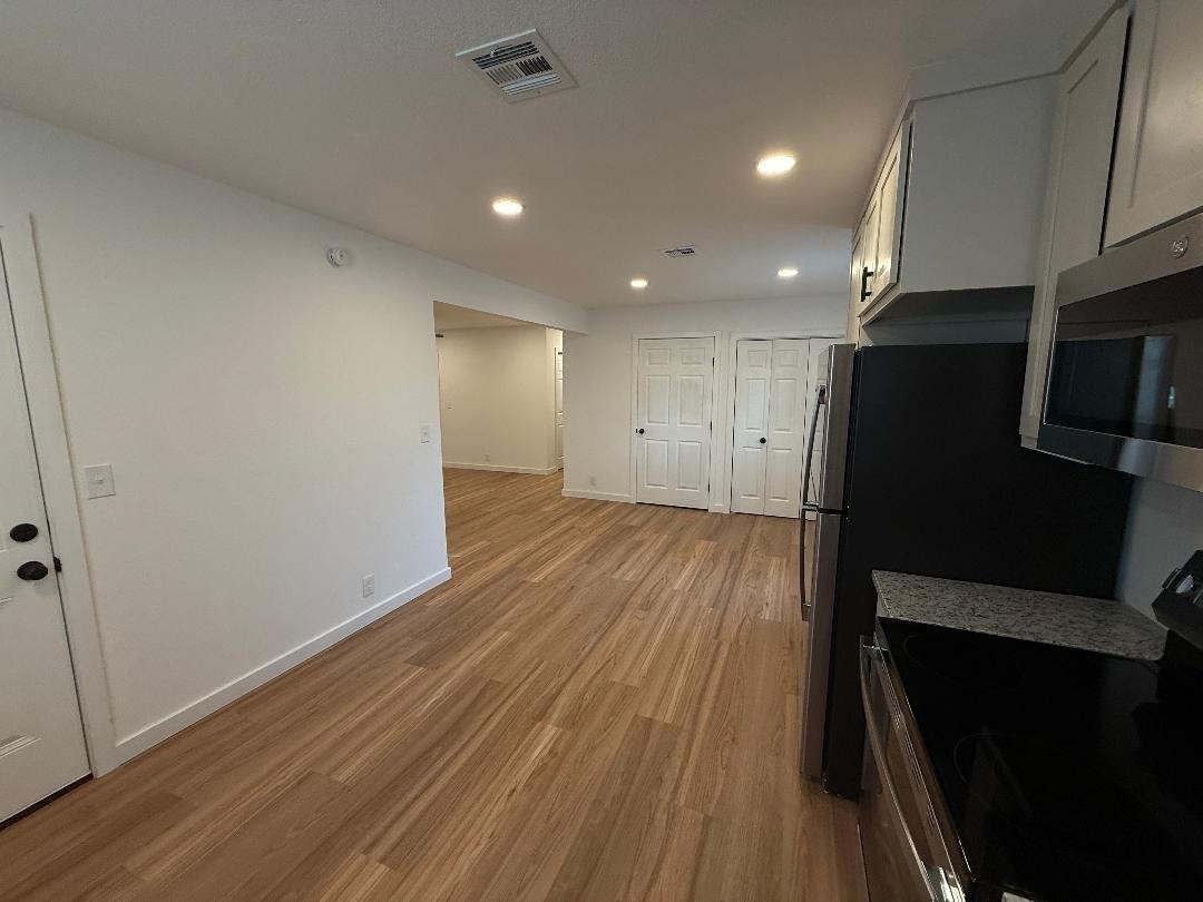 1813 W Union Pl - Photo 5 of 21