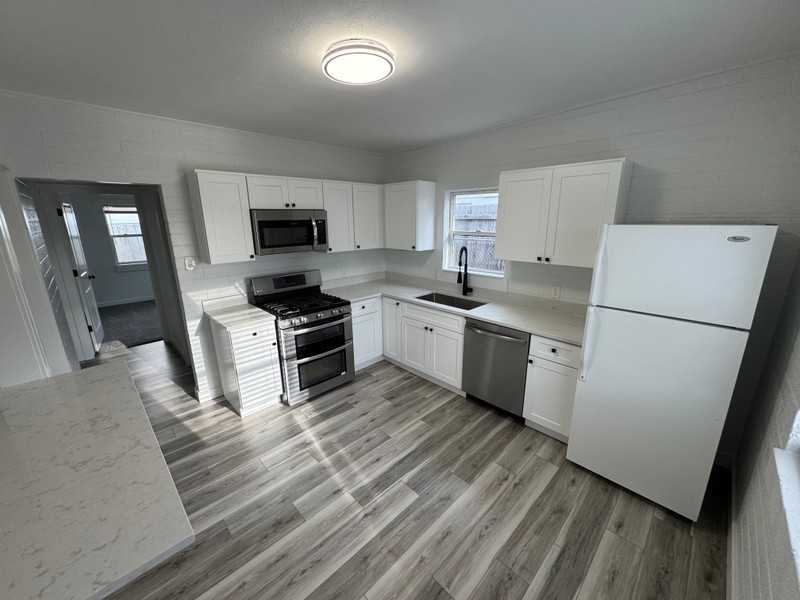 1805 E Lincoln Ln #A - Photo 4 of 13