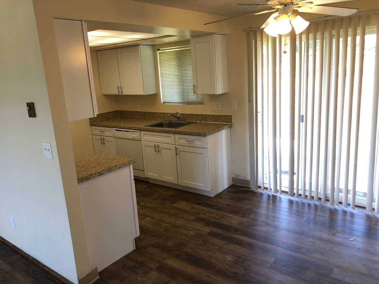 6601 198th Ave Sw #15 - Photo 2 of 9
