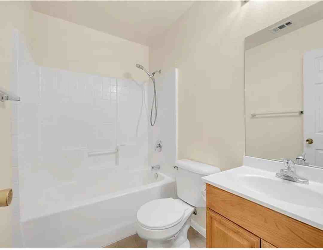 6673 Split Rock Ave #B - Photo 3 of 7