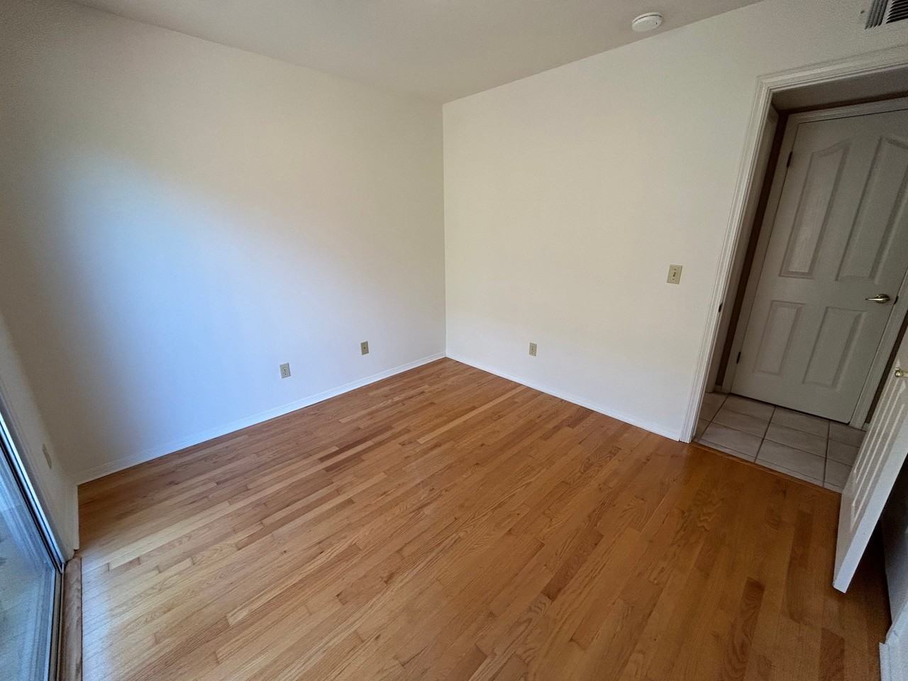 1465 Oak Knoll Rd - Photo 2 of 6