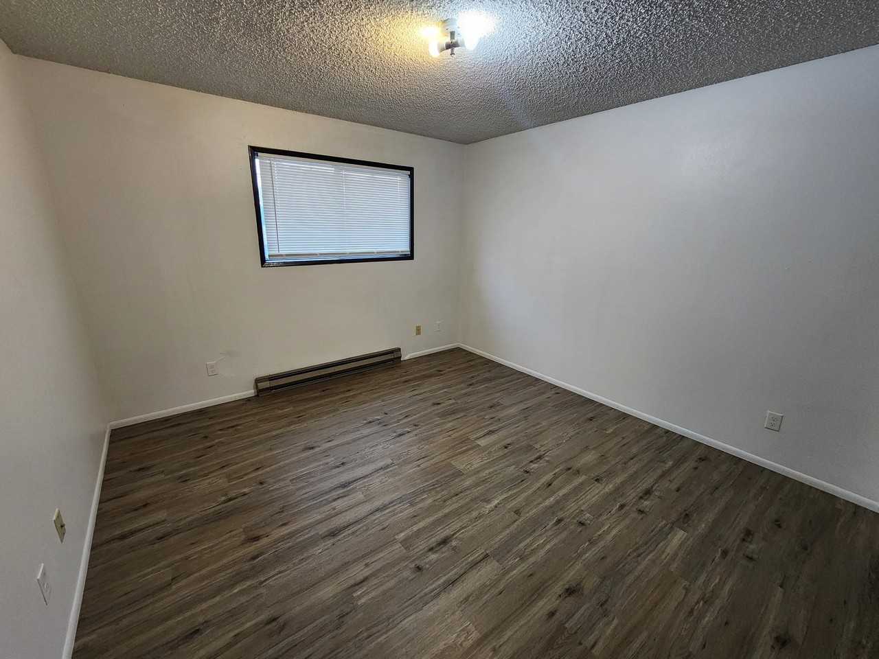 1214 E 3rd St #3 - Photo 6 of 10