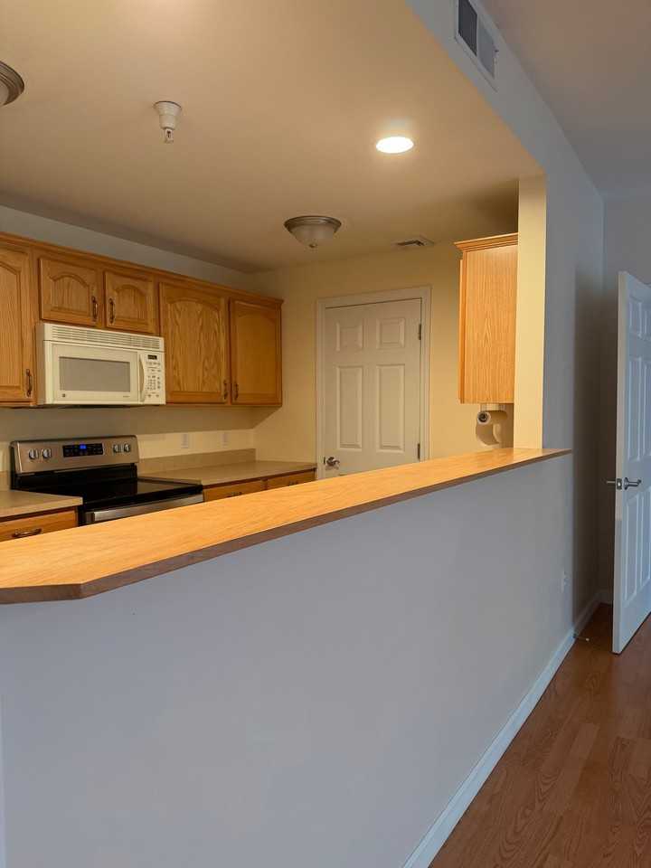 99 Eldredge St #102 - Photo 3 of 20
