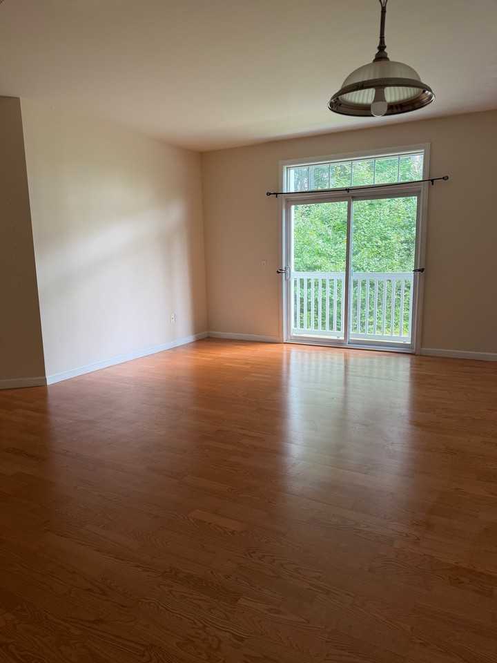 99 Eldredge St #102 - Photo 4 of 20