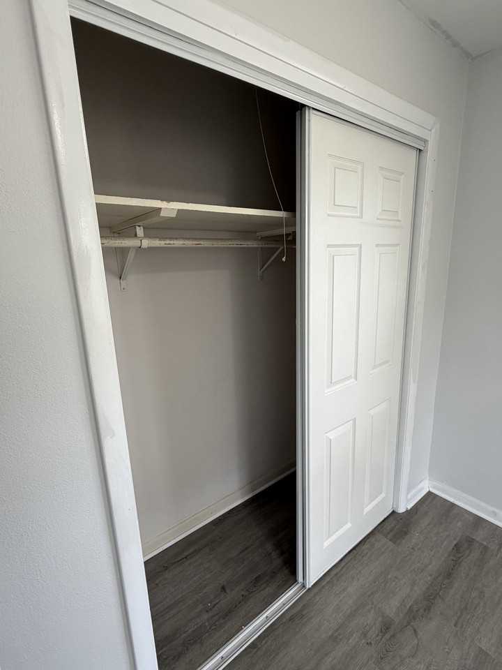 306 Loch Ln #306 - Photo 5 of 10