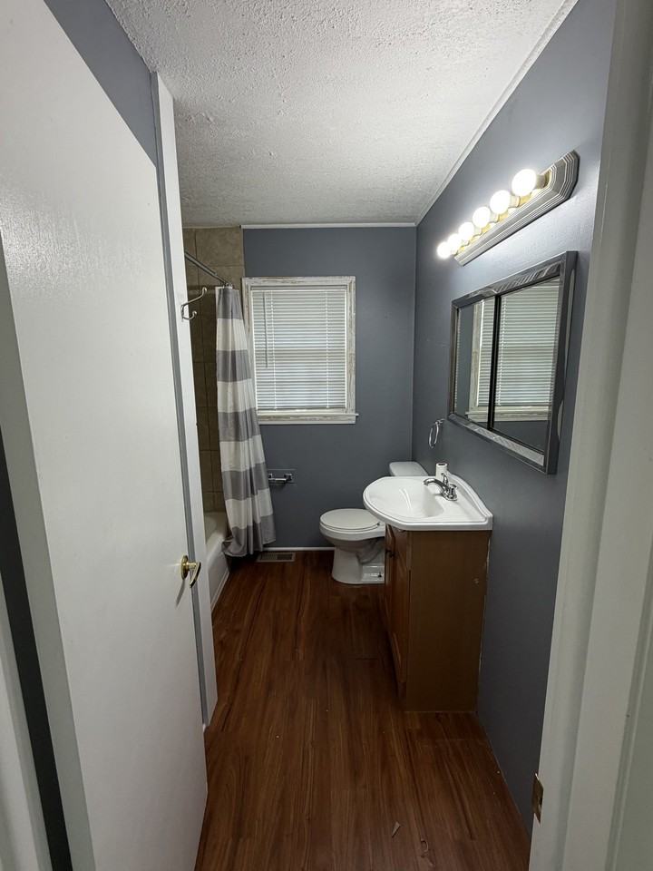 306 Loch Ln #306 - Photo 6 of 10