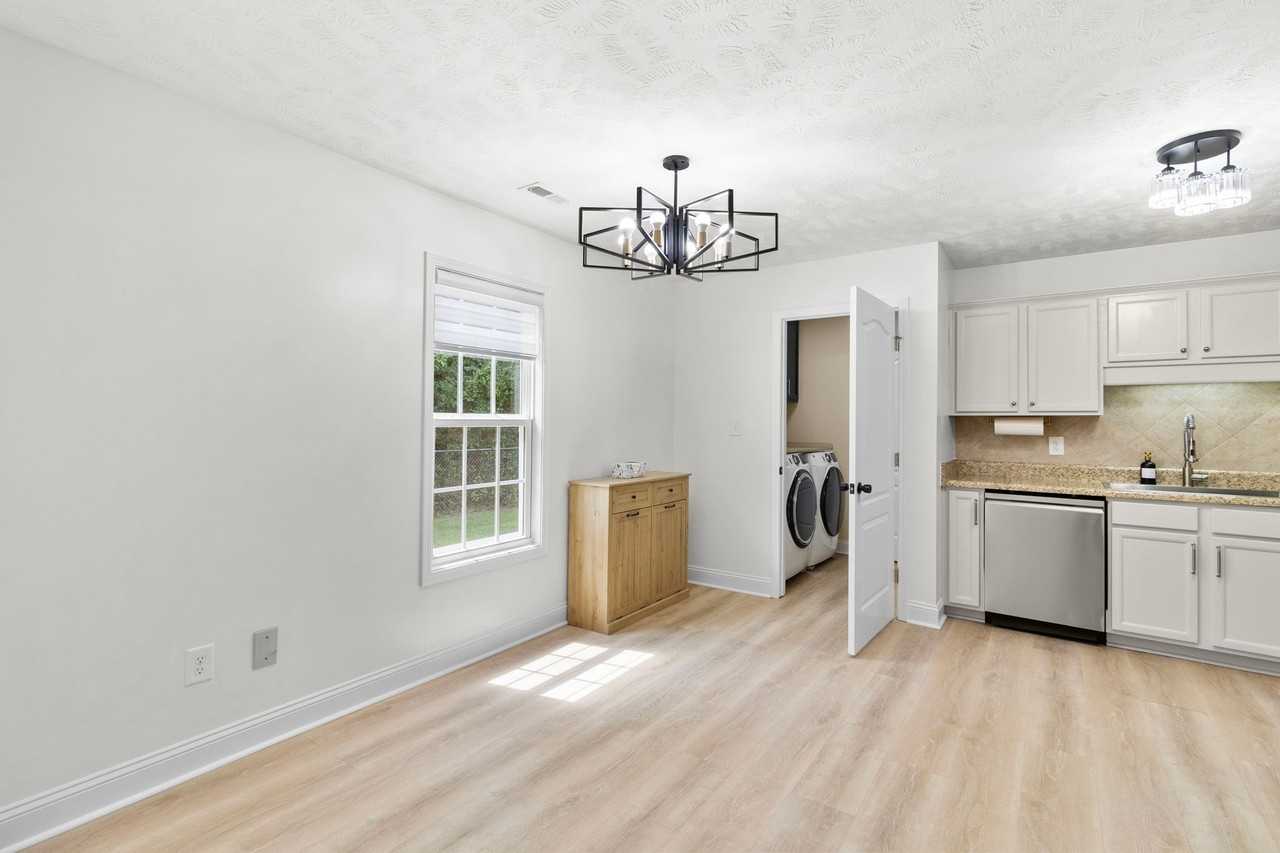 287 Mayor Ct - Photo 6 of 20