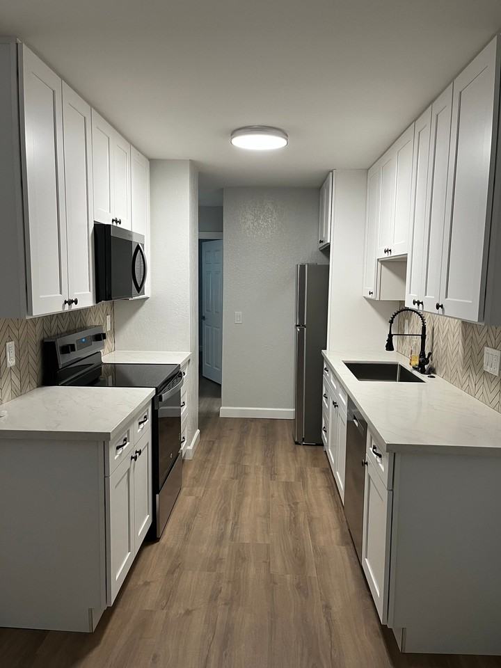1001 S Sunshine Ave #E - Photo 6 of 19