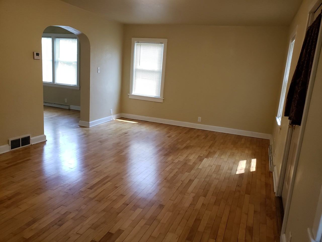 614 N Union St - Photo 3 of 14