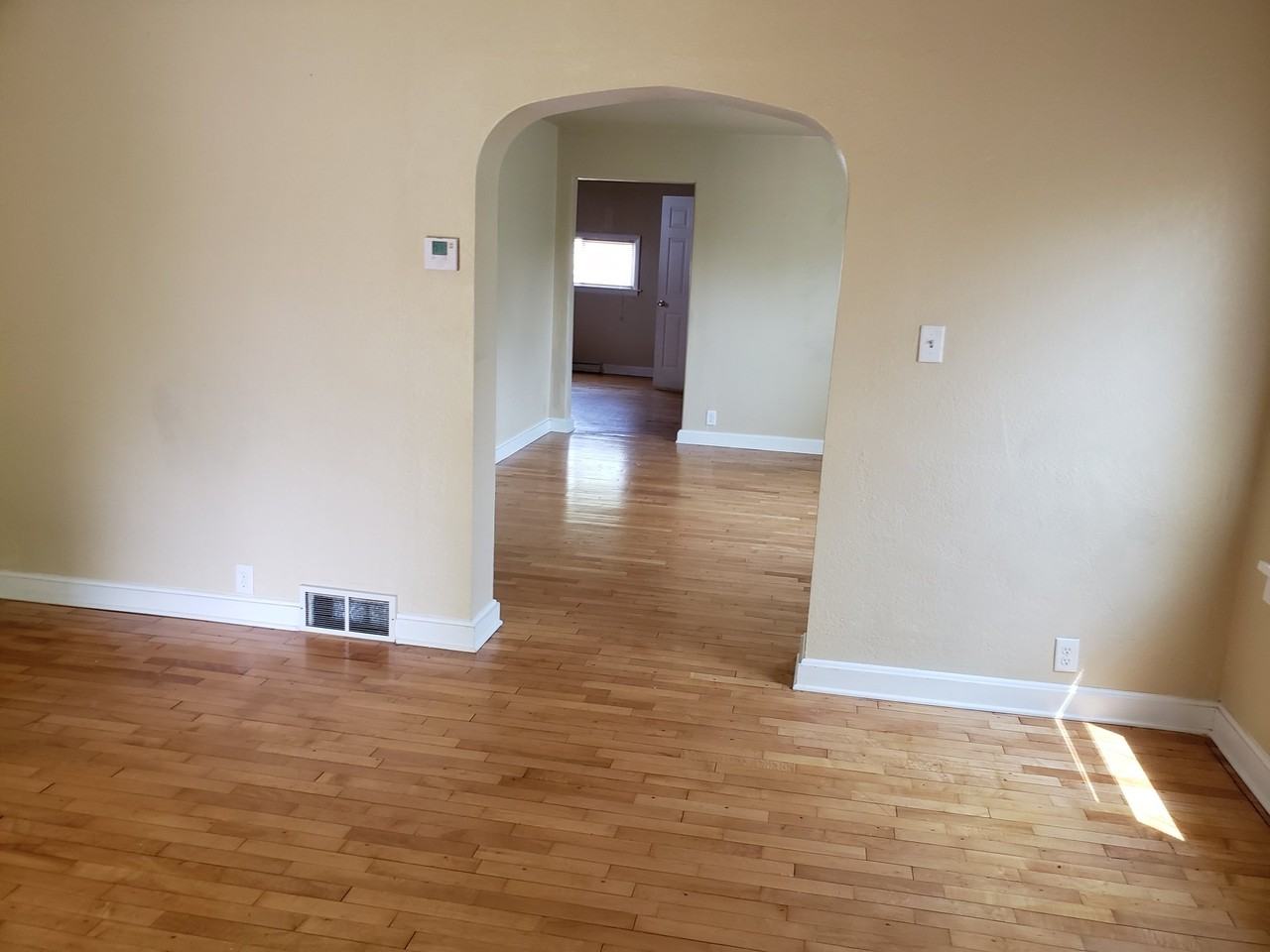 614 N Union St - Photo 5 of 14