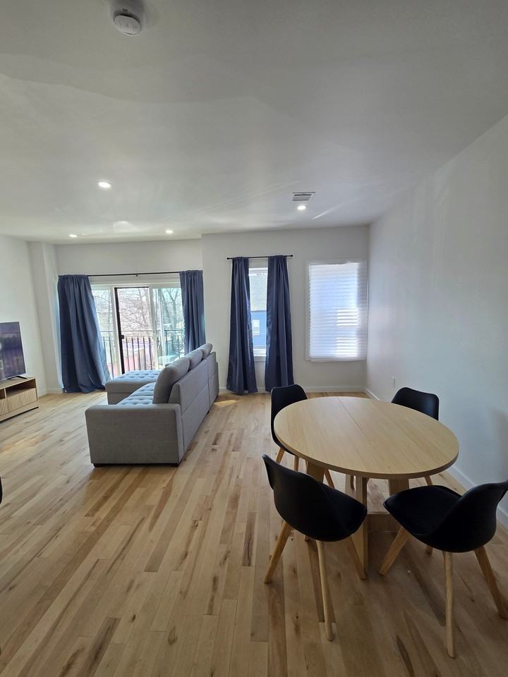 11 Voorheest Street #2ndFL - Photo 5 of 7