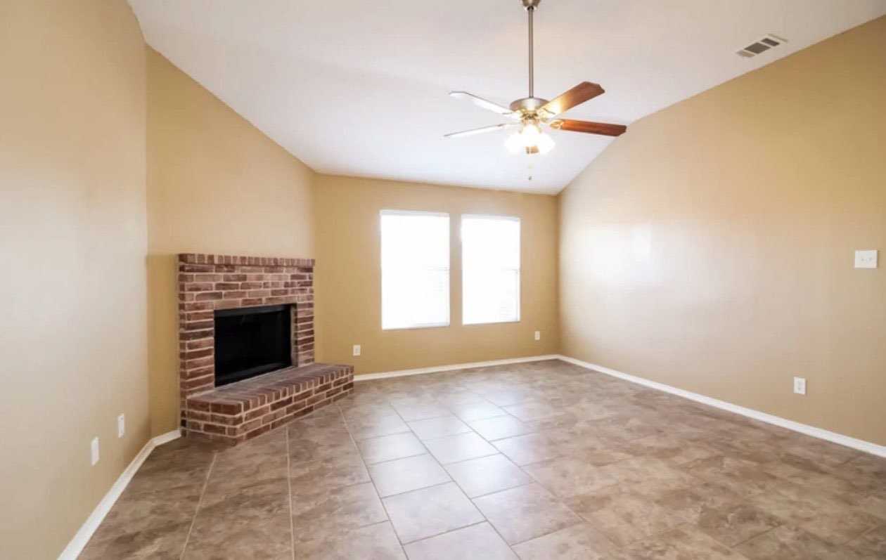 1121 Rosemary Dr #1 - Photo 2 of 18