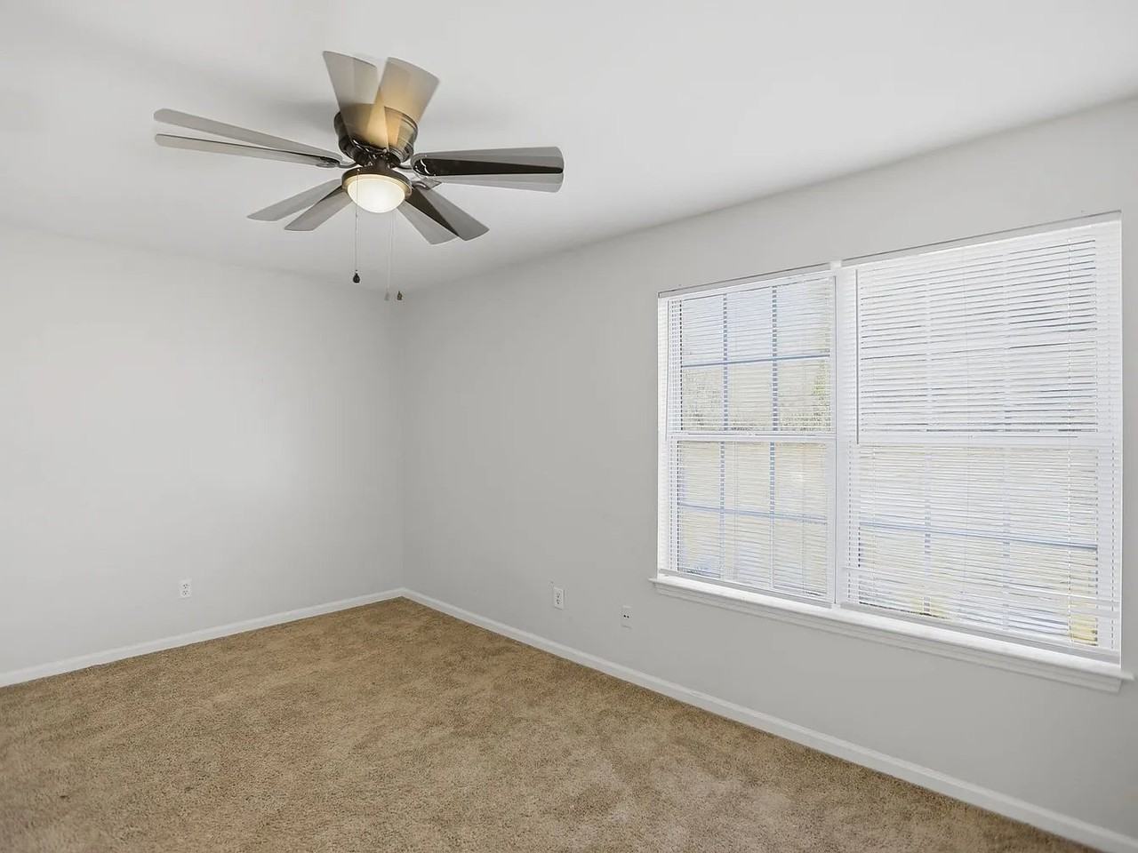 4040 Cedars Pkwy #E - Photo 7 of 11