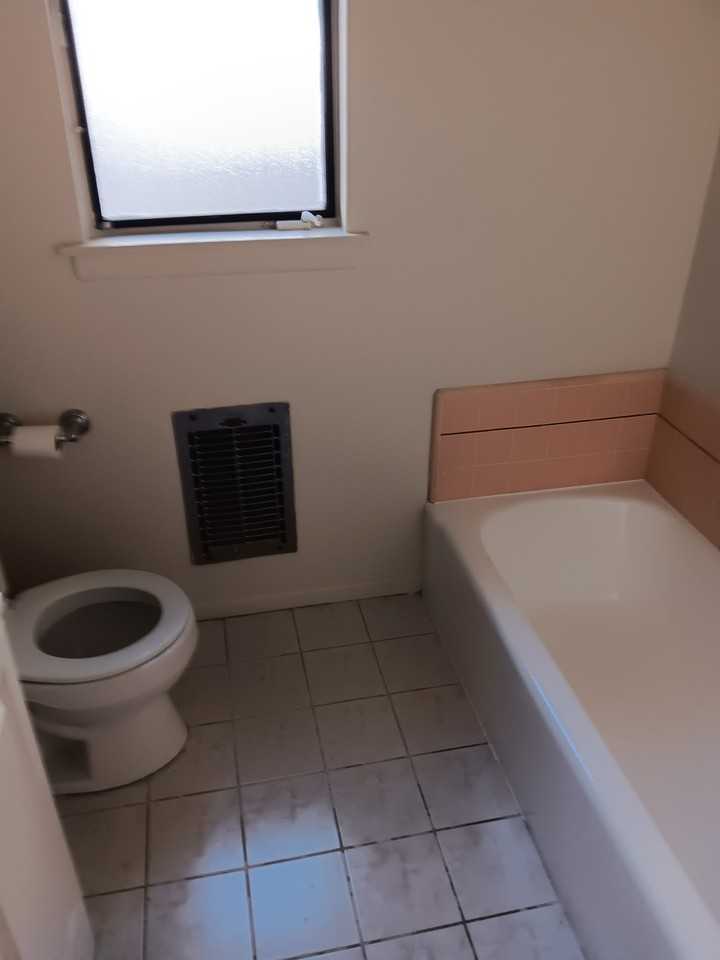 918 W Huntington Dr #M - Photo 4 of 5