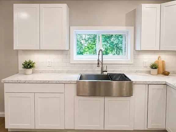 19 Crosby St - Photo 6 of 11
