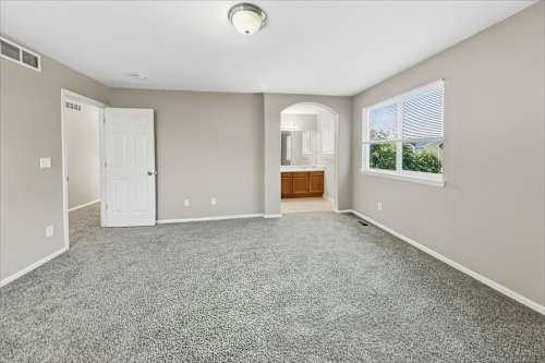 9854 Kenton Cir - Photo 5 of 10