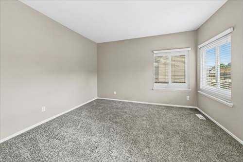 9854 Kenton Cir - Photo 6 of 10