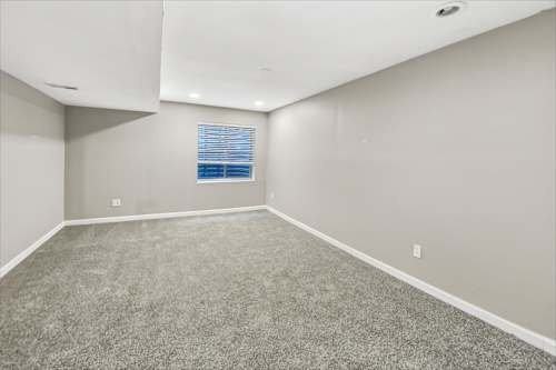 9854 Kenton Cir - Photo 7 of 10